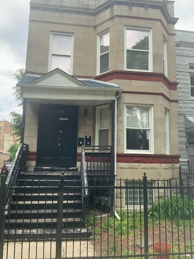Primary Photo - 1533 S Spaulding Ave
