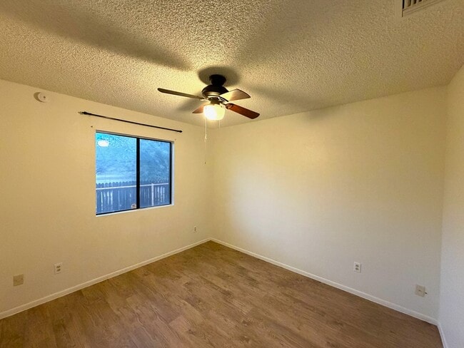 Building Photo - 10106 Cll Del Este