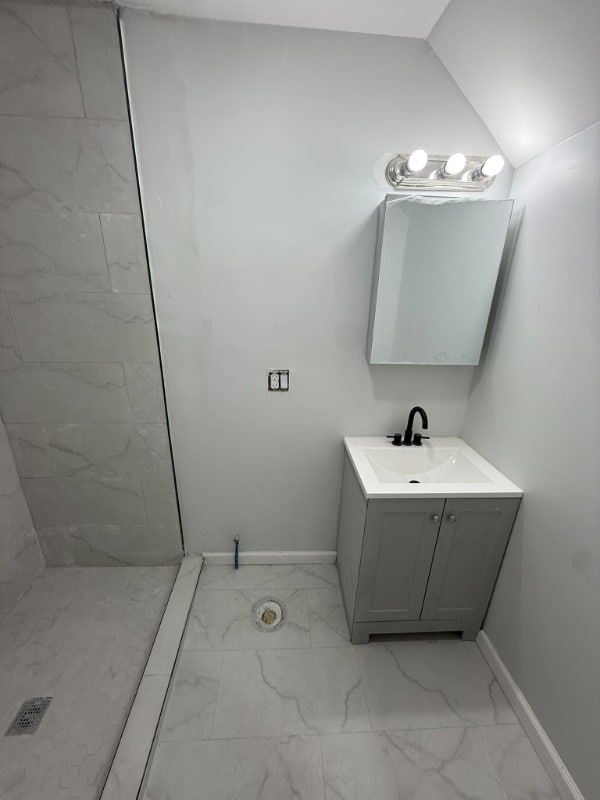 Building Photo - 729 S 10th St