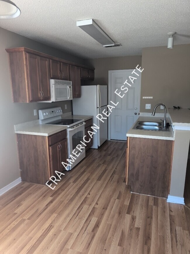 Building Photo - 295 Limestone Cir