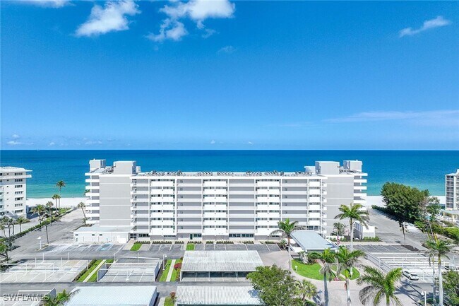Primary Photo - 3443 Gulf Shore Blvd N