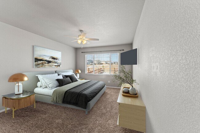 Building Photo - Beautifully Updated 4-Bedroom Home with Op...