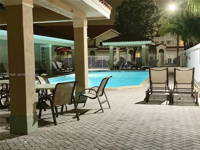 Building Photo - 10901 NW 88th Terrace