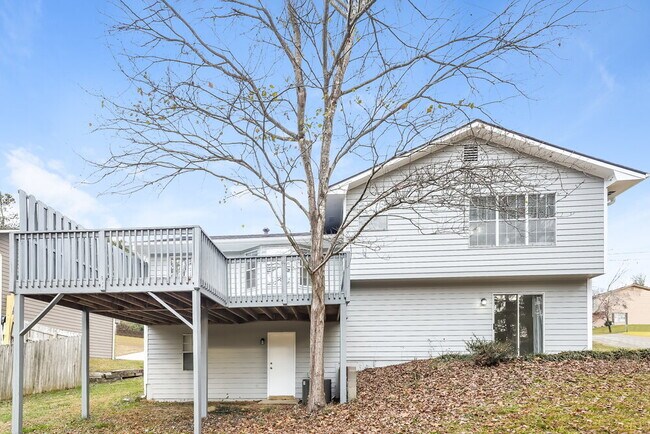 Building Photo - 1175 Riverside Trce