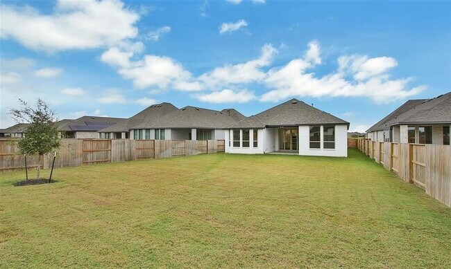 Building Photo - 9634 Wright Dr