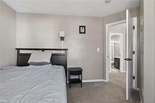 Building Photo - 307 Peachwood Ct