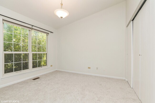 Building Photo - 3005 Max Ct