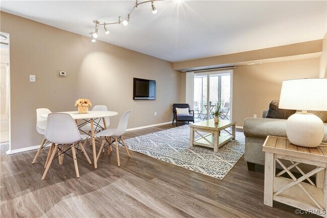 Building Photo - Amenities and Utilities included Richmond Condo Near VCU and UR