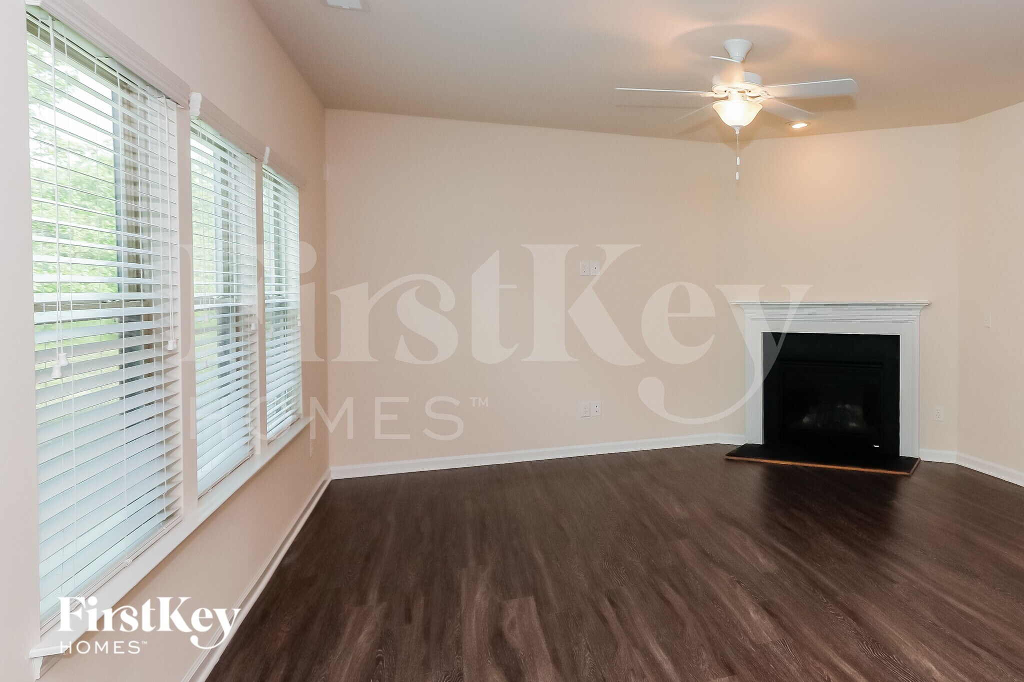 Building Photo - 1323 Privett Park Pl