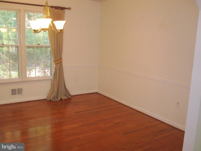Building Photo - 7805 Ivymount Terrace