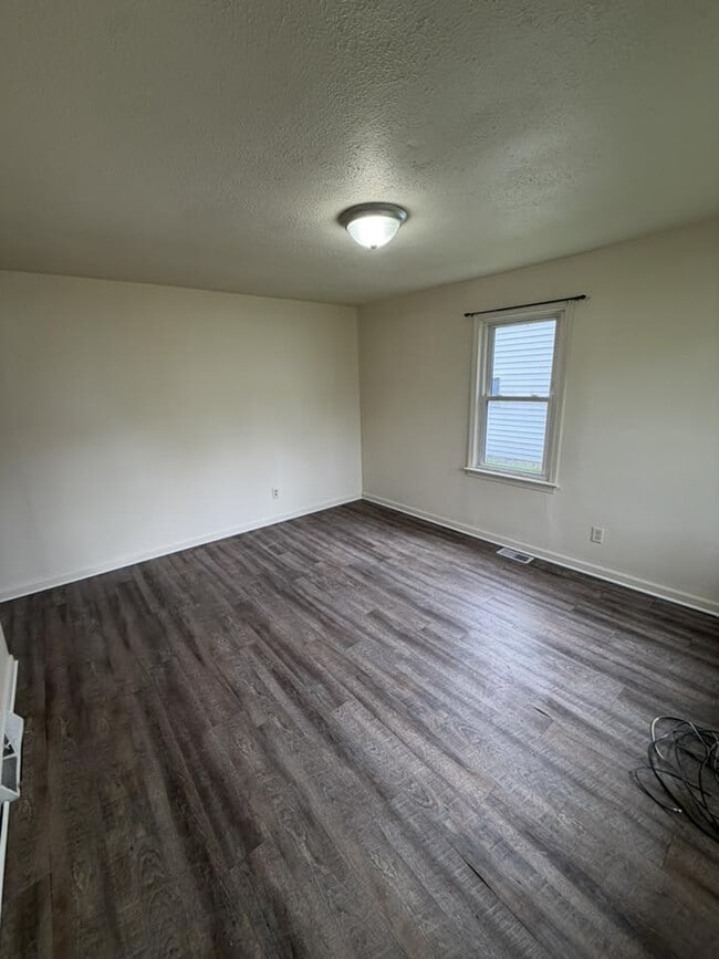 Building Photo - 407 Winton Ave