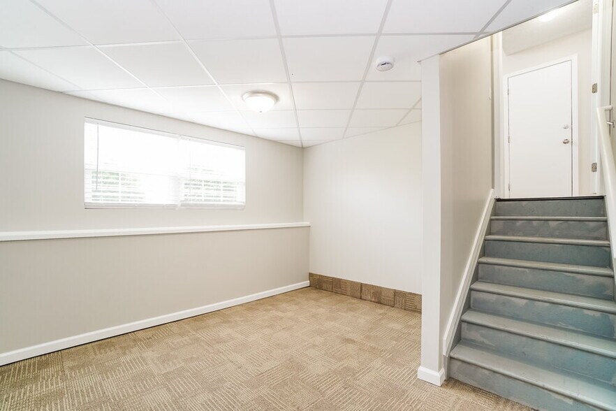 Building Photo - 139 Glen Crossing Dr