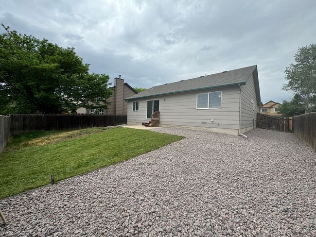 Building Photo - Coming Soon - Updated 3 bedroom Ranch 1 level