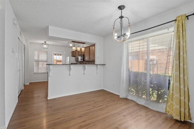Building Photo - 1801 W Spring Creek Pkwy