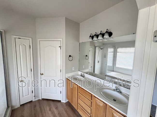 Building Photo - 8917 Whiteworth Loop