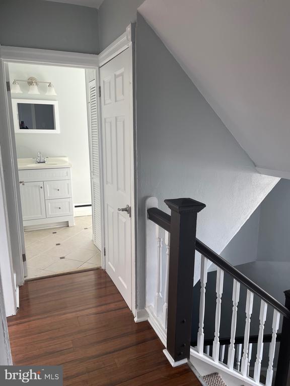 Building Photo - 115 Oakland Ave