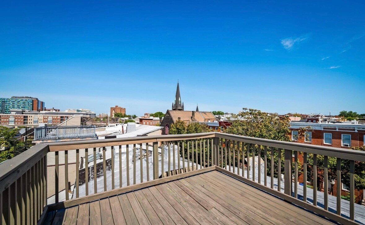 Building Photo - 24 S Washington St