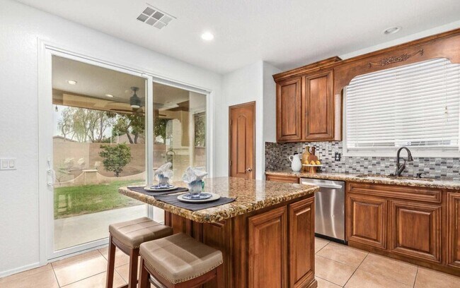 Building Photo - 17127 W Statler St