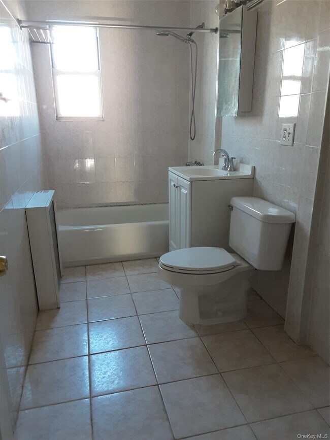 Building Photo - 76-25 167th St