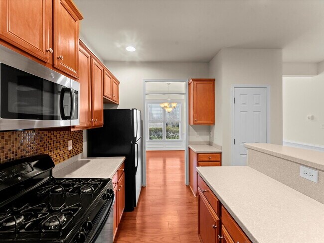 Building Photo - 709 Abbey Village Cir