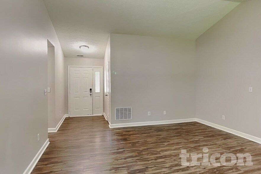 Building Photo - 12758 Sovereign Ln