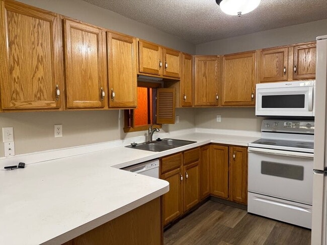 Building Photo - APPLICATION PENDING