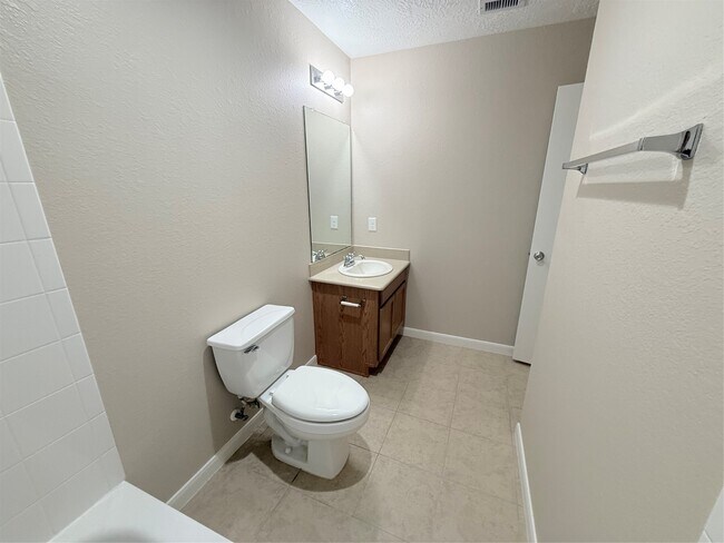 Building Photo - 29225 Legends Valley Dr