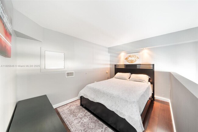 Building Photo - 9055 SW 73rd Ct