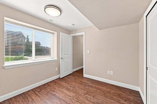 Building Photo - $2,745.95, 4 bed, 3.5 bath, located in Colorado Springs with Central AC
