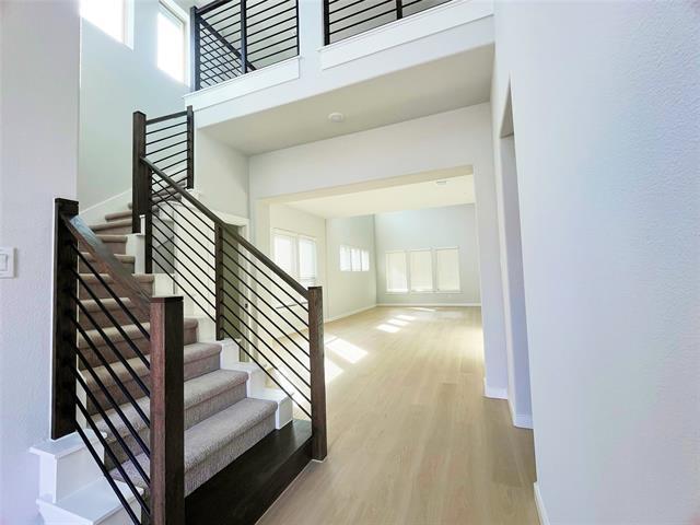 Building Photo - 3425 Teasdale Dr