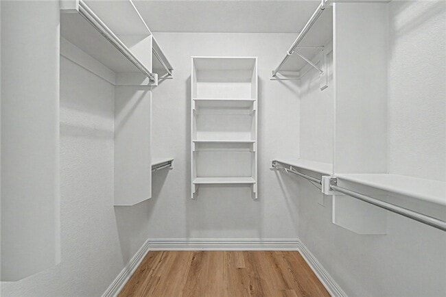 Building Photo - 208 McDaniel St