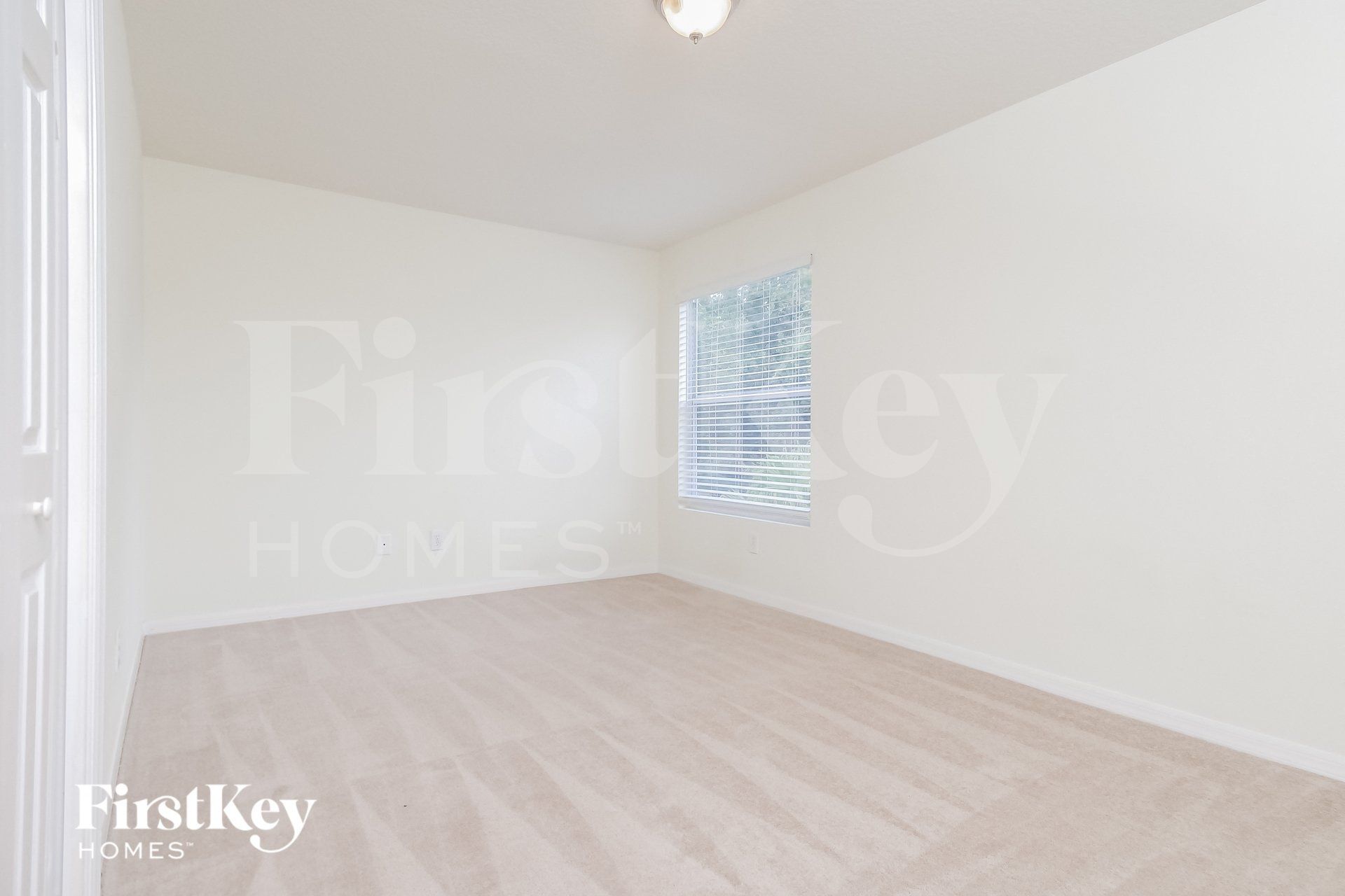 Building Photo - 17006 Falconridge Rd