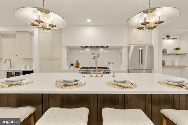 Building Photo - 1706 Bay St SE