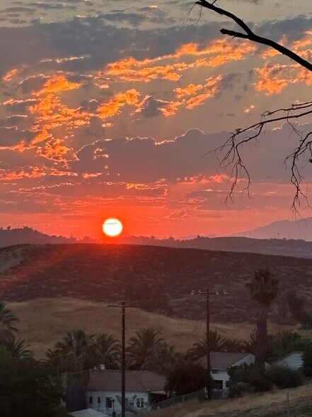 Building Photo - 16840 Bell Ave