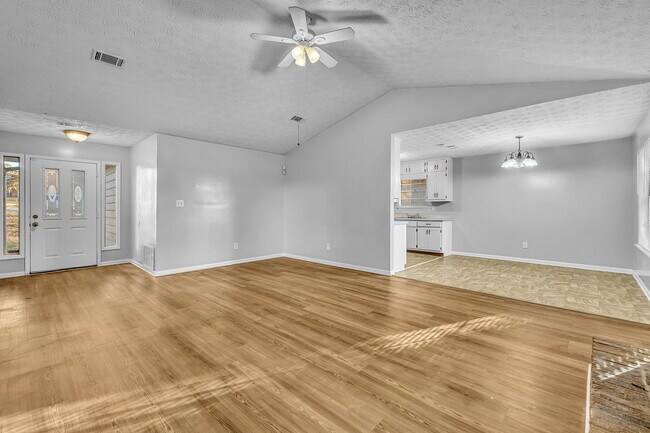 Building Photo - Ashbill