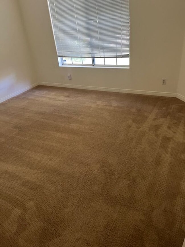 Building Photo - New Flooring and Paint on the way