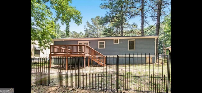 Building Photo - 3704 Asbury Ln SW