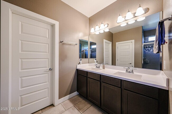 Building Photo - 3639 E Sophie Ln