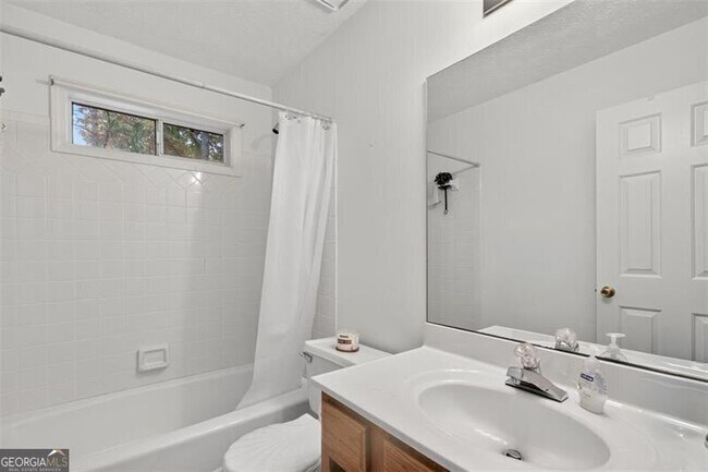 Building Photo - 2222 Amber Creek Trail