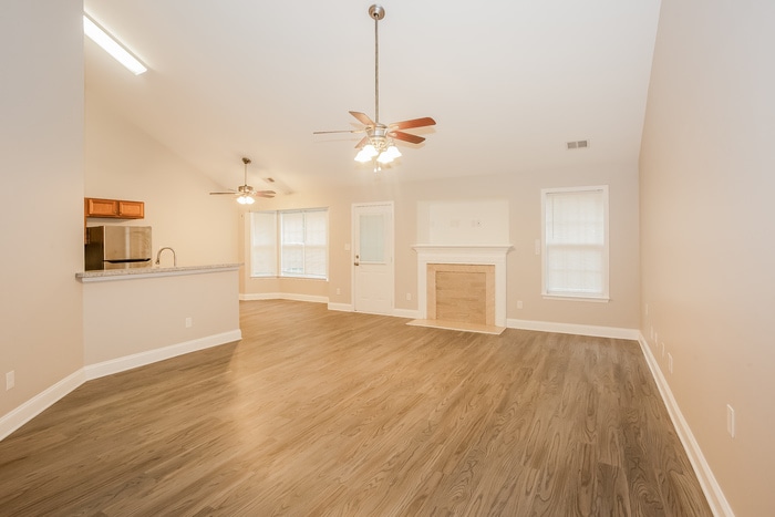 Building Photo - 408 Fawnbrook Ln