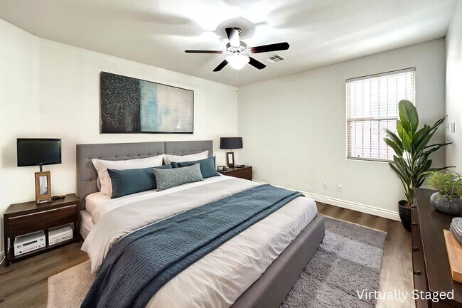 Building Photo - Lantern Gardens