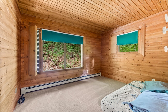 Building Photo - 281 Nettleton Hollow Rd