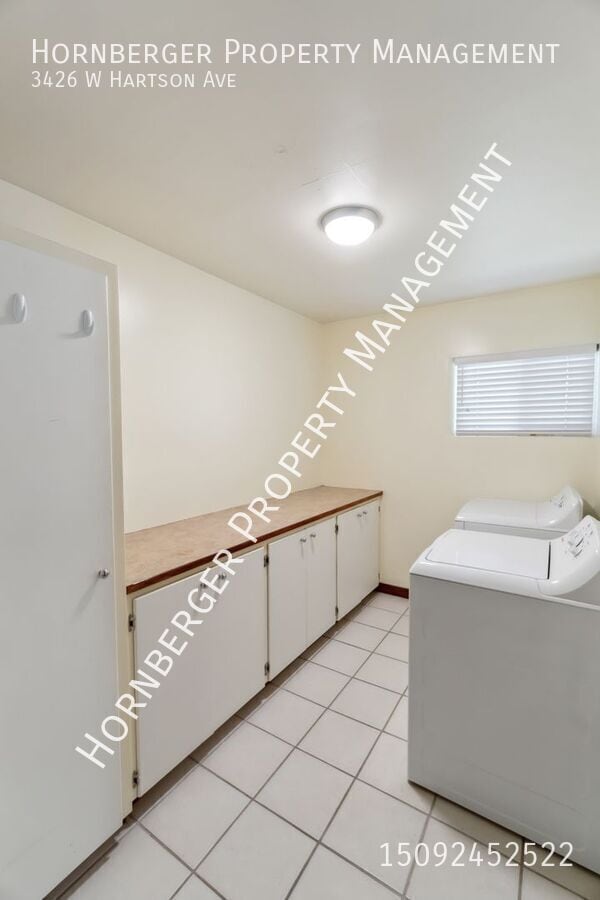 Building Photo - 3426 W Hartson Ave