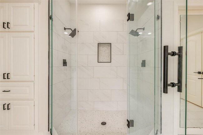 Building Photo - 5706 Cielio Bay Ct