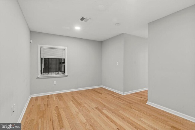 Building Photo - 1607 Willington St