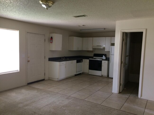 Building Photo - 610 24th St