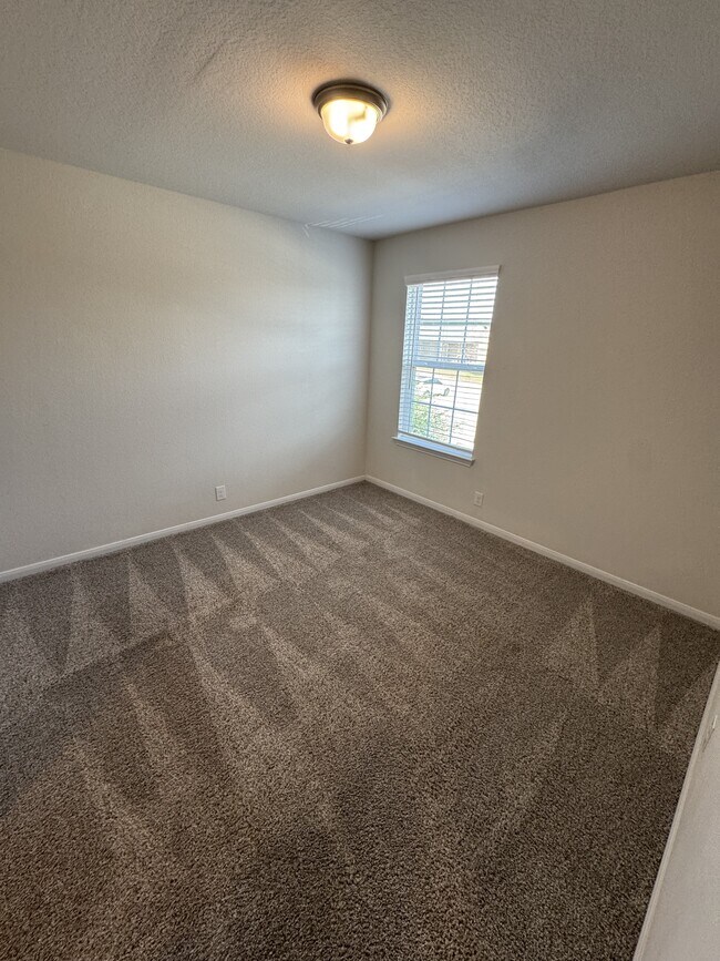 Building Photo - 7510 Boxing Elm