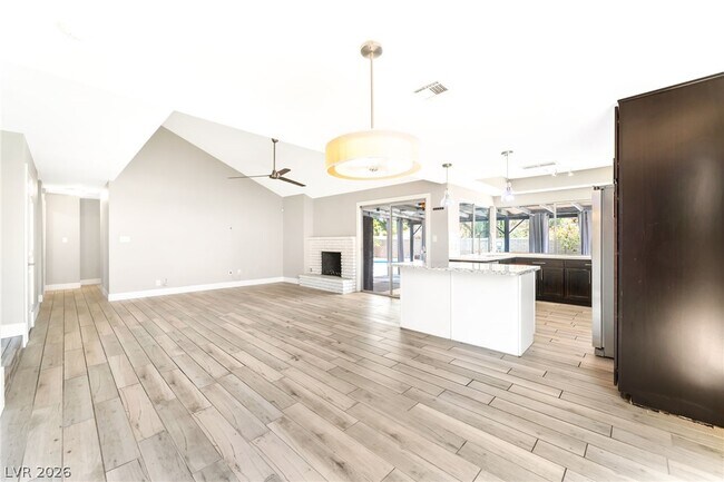 Building Photo - 1713 Barnard Dr