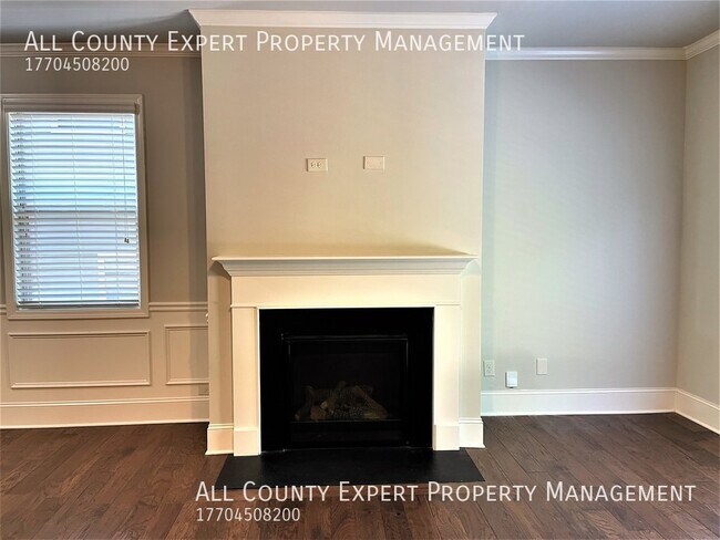 Building Photo - 6512 Crosscreek Ln