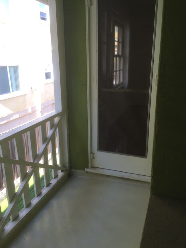 Building Photo - 11152-11154 Morrison St